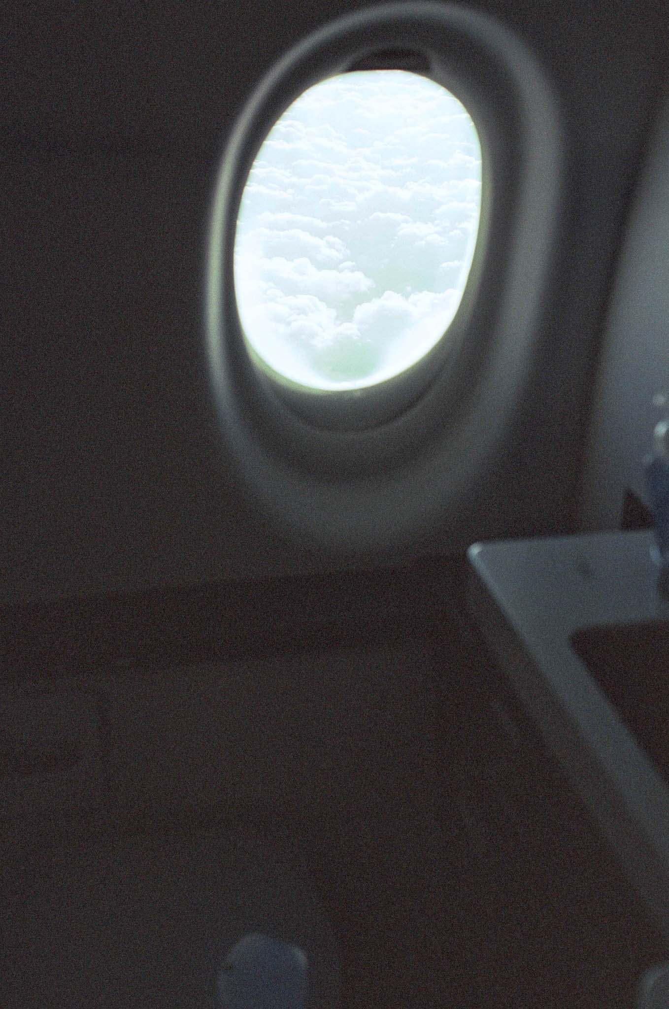 A220 Window, Canon EOS 7S, Kodak Vision3 250D